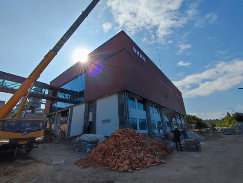 攀鋼智慧煉鐵控制中心幕墻與安裝工程 創新材料與現代工藝的融合